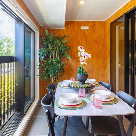 Cozy 1-Bed Apartment With Park Views, Sleeps 4 Christchurch Zewnętrze zdjęcie