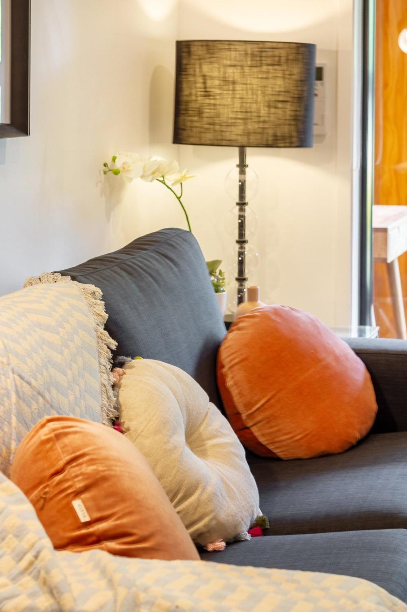 Cozy 1-Bed Apartment With Park Views, Sleeps 4 Christchurch Zewnętrze zdjęcie